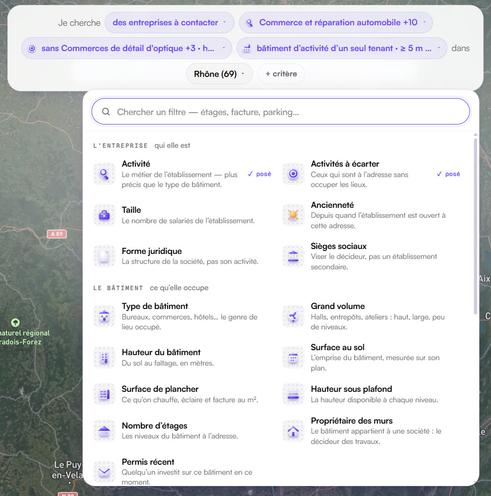 Dans Opsor, la phrase de recherche « Je cherche des entreprises à contacter… dans Rhône (69) » et le menu « + critère » : activité, taille, ancienneté, forme juridique, sièges sociaux, type de bâtiment, grand volume, hauteur, surfaces, étages, propriétaire des murs, permis récent.